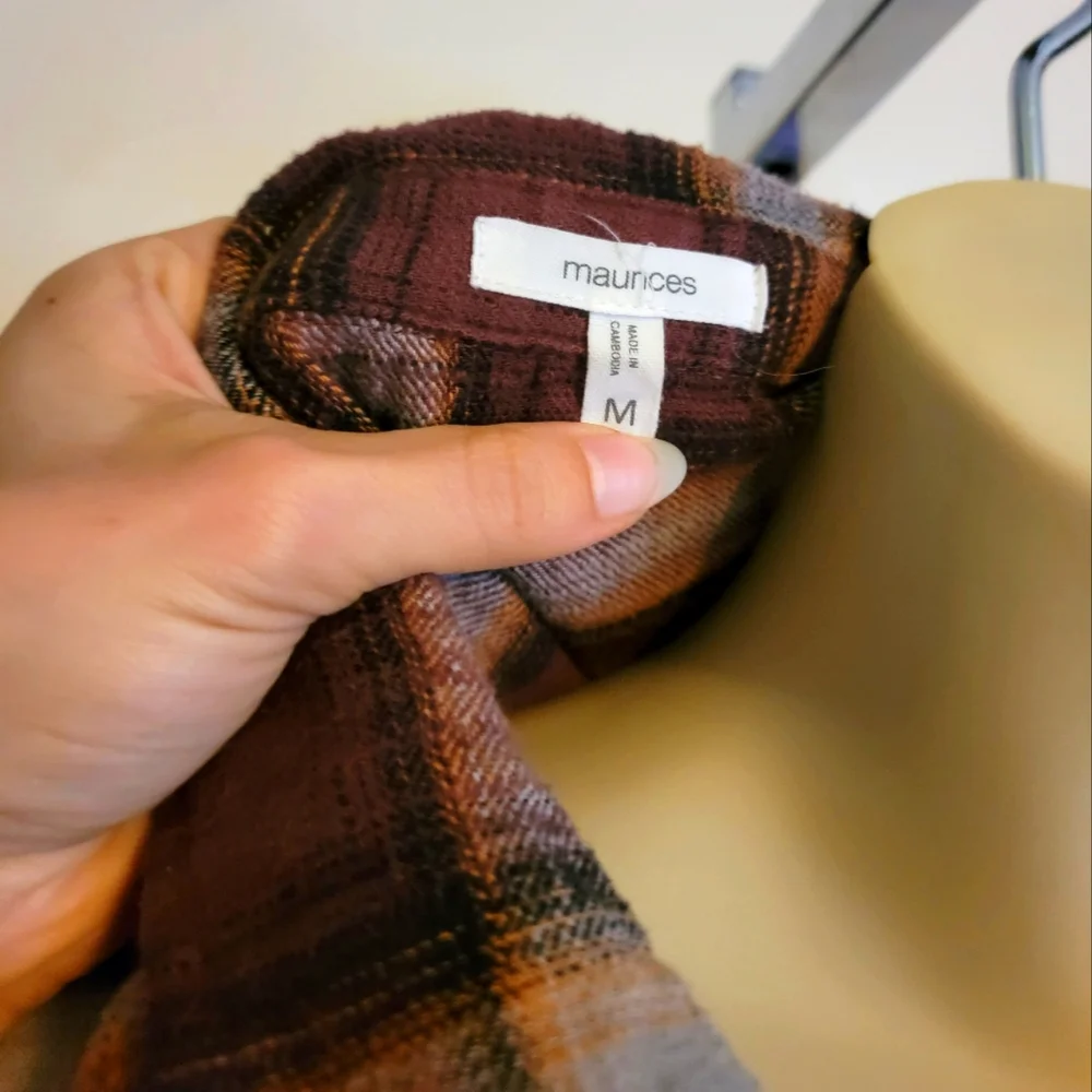 Shacket - Picture 2 of 2